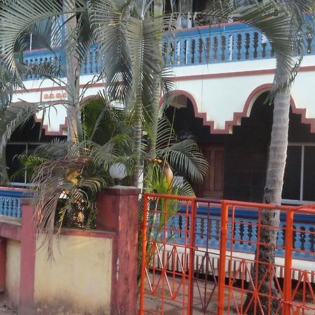 ホテル Naga Palace ゴカルナ エクステリア 写真