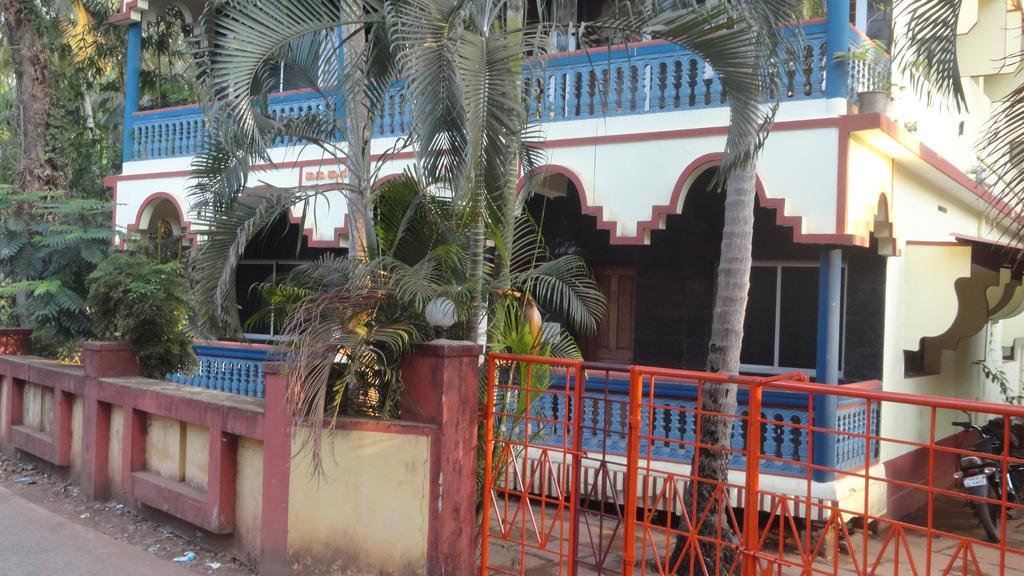 ホテル Naga Palace ゴカルナ エクステリア 写真